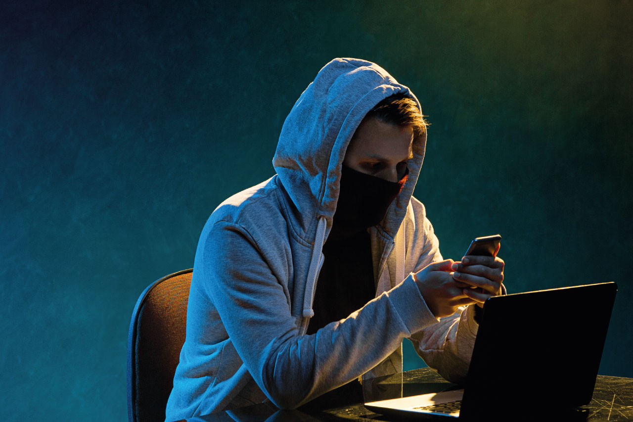 man using phone call for fraud